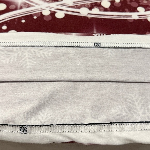 Red Christmas Tree Graphic Women's Top SZM. 3/4 sleeve. - Picture 10 of 12